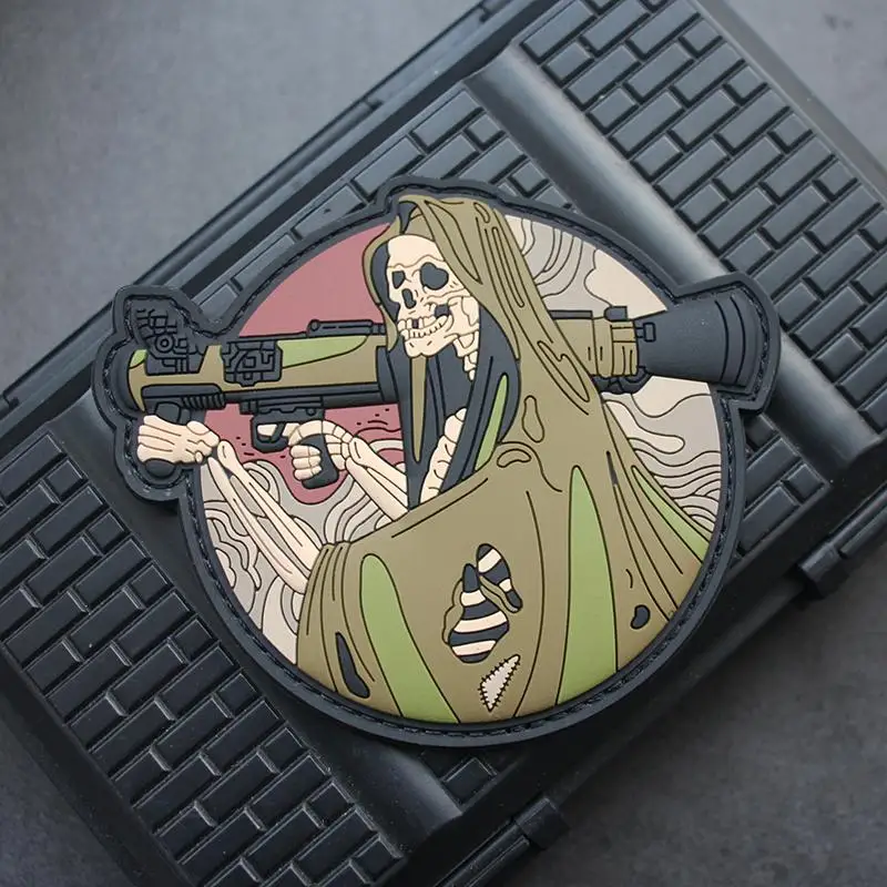 Parche de PVC con agarre de Grim Reaper, armas urbanas de Grim Reaper, insignia táctica de goma suave, brazalete para decoración de bolsas de ropa - imagen 2