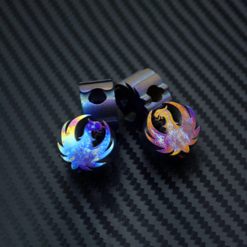 Cuchillo de latón de titanio, colgantes de cuerda de paraguas, herramientas EDC para exteriores, cuentas de Paracord, linterna, cordón, pulsera, accesorios, juguetes, 1 unidad - imagen 4