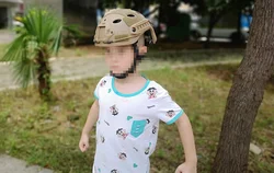 Casco táctico rápido ligero y transpirable para fanáticos del ejército de niños y jóvenes CS Eat Chicken Field Combat