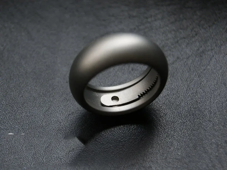 Anillo táctico de aleación de titanio TA2 pulido a mano, dispositivo de supervivencia al aire libre, sierra de titanio Flexible - imagen 4