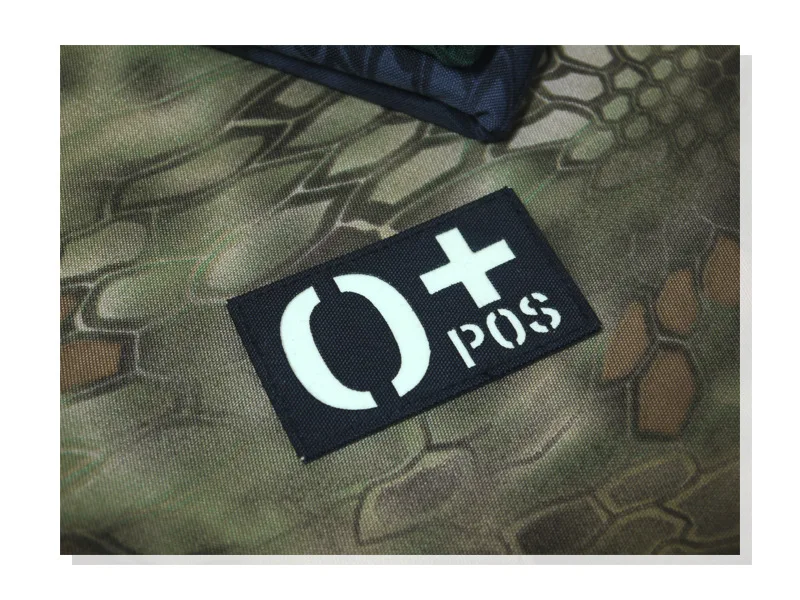 Parche militar de tipo de sangre del ejército SWAT que brilla en la oscuridad, parche A + B + AB + O + A B O AB POS, gancho y bucle, parche de grupo sanguíneo luminoso - imagen 4
