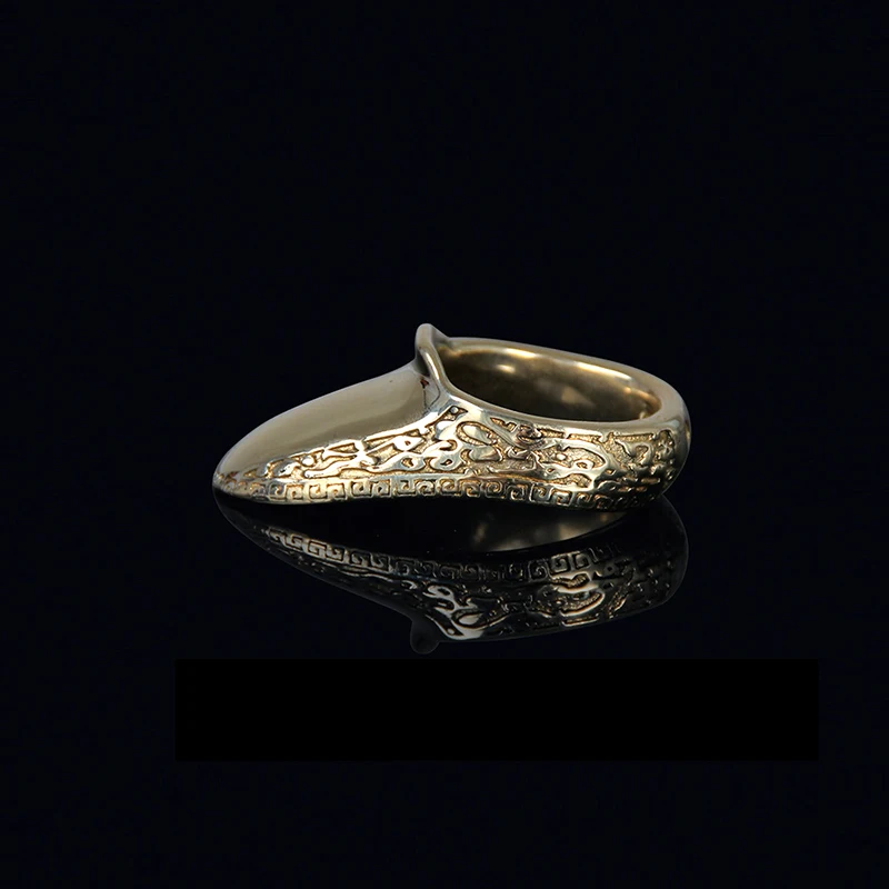 Protector de dedo de tiro con arco para adultos, anillo de pulgar de latón, equipo de protección para caza al aire libre, accesorios protectores de tiro con arco, 1 pieza - imagen 4