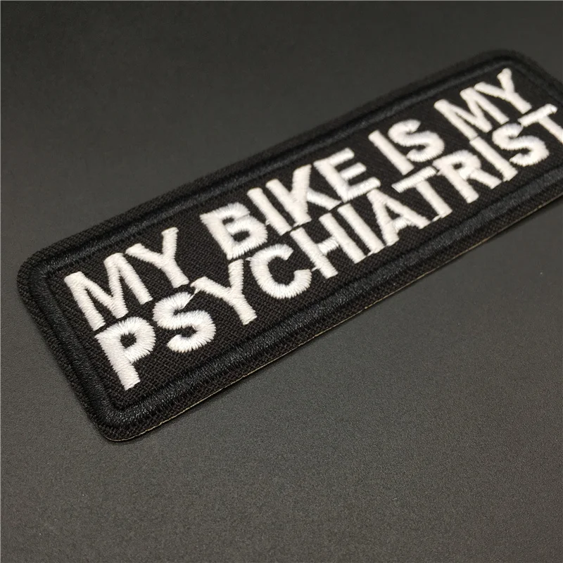 Mi bicicleta... Tamaño: 10x3 cm DIY parche bordado raya para ropa en pegatina negro blanco letra escrita hierro en apliques de insignia - imagen 3