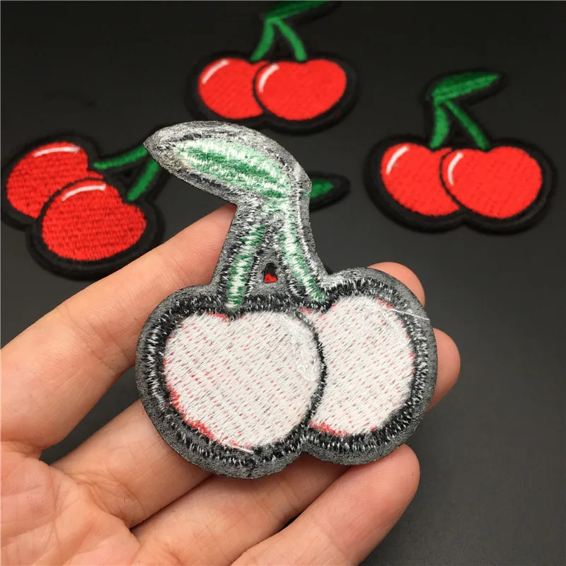 Parche bordado de cerezas, insignia para planchar, rayas de costura Diy, apliques de ropa, pegatinas, 4,8x5,2 cm, 5 unidades por juego - imagen 4