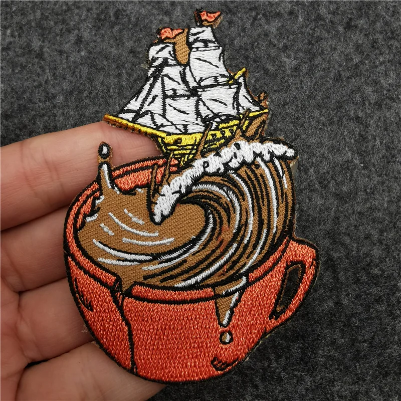 Parches bordados Punk para ropa, pegatinas de insignias de cianrosa, labios, Calavera, color negro y rojo - imagen 5