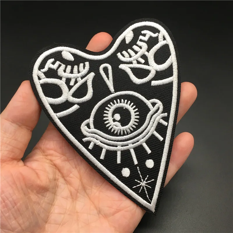 1 unidad de ojo en corazón tamaño: 8,3x10,6 cm, Parche de ropa DIY para mochila, pegatina de costura a rayas de hierro, aplique de insignia bordada - imagen 4