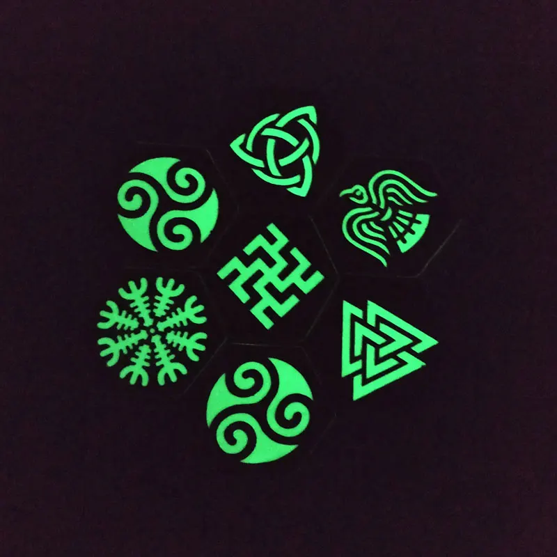 Parche luminoso de runas de brújula vikinga nórdica, insignia de brazalete táctico de pájaro y copo de nieve que brilla en la oscuridad para decoración de ropa y bolso - imagen 2