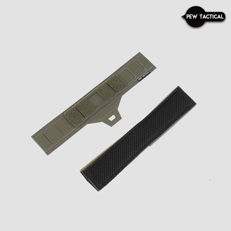 Detalle de las almohadillas PEW TACTICAL mostrando el grosor del cojín