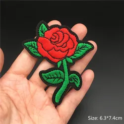 Parche termoadhesivo tiburón cherry estilo badge para ropa táctica