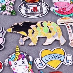Parche bordado anime para coser o planchar en la ropa