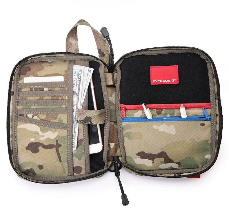 Detalle de costuras y refuerzos en la bolsa de acabado Tactical Raiders