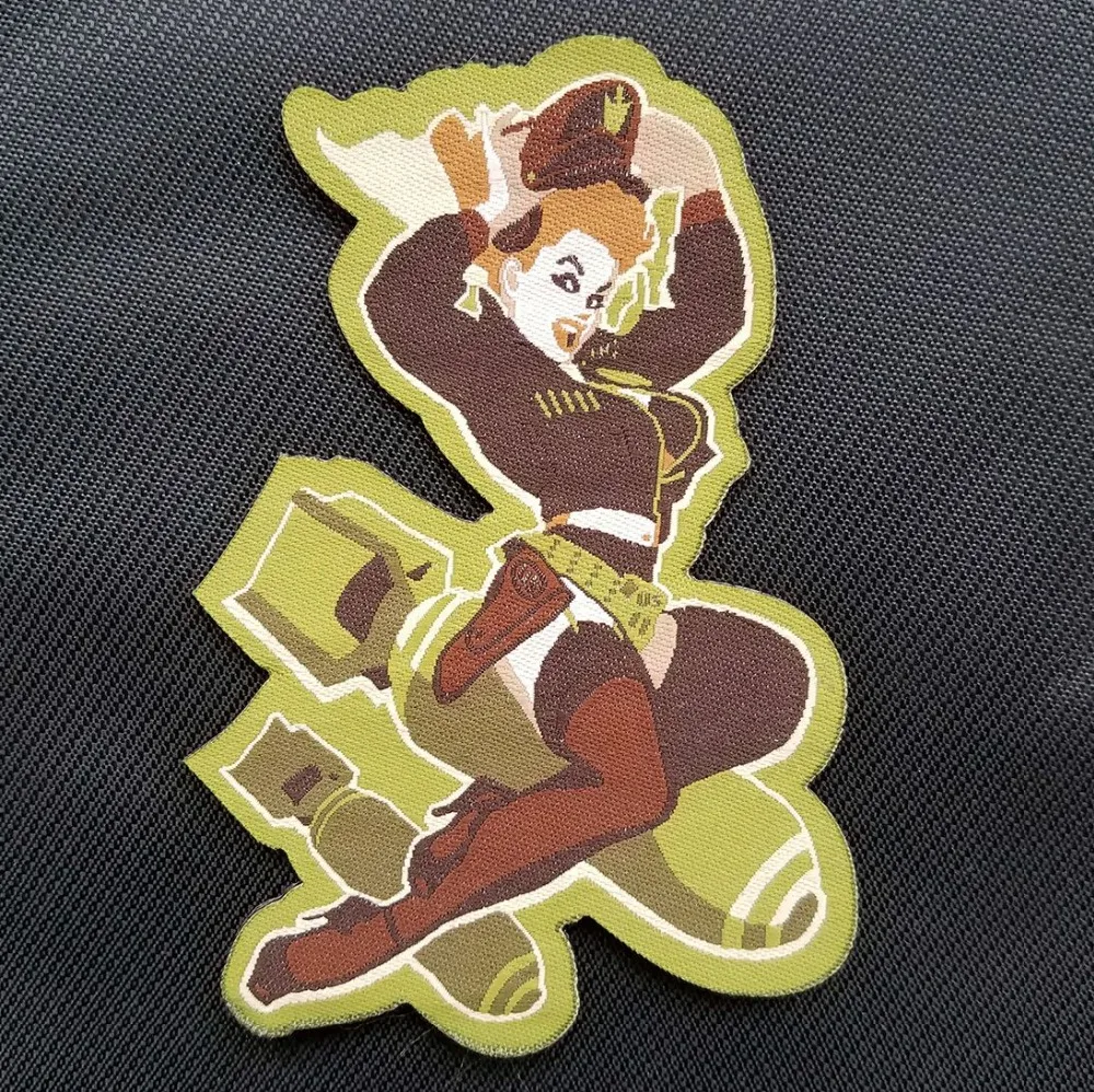 Parche de DEATH FROM ABOVE BOMBER GIRL PINUP AIR FORCE B29 PILOT ARID HOOK, insignia para chaqueta y mochila - imagen 3