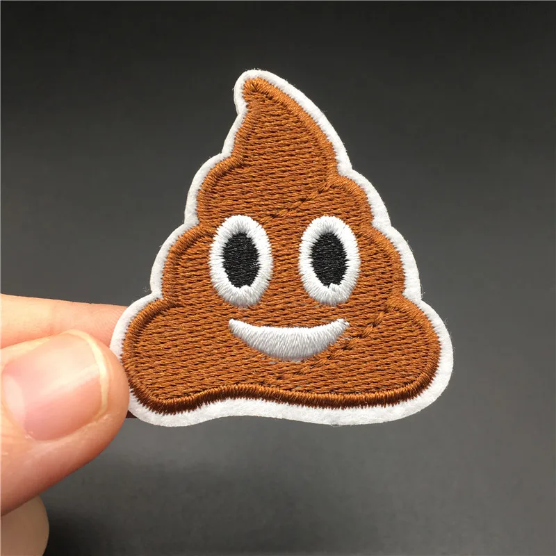 Tamaño de caca sonriente: 4,3x4,4 cm, insignias de tela DIY, parches decorativos bonitos, planchado para coser en apliques bordados para chaqueta de ropa - imagen 2