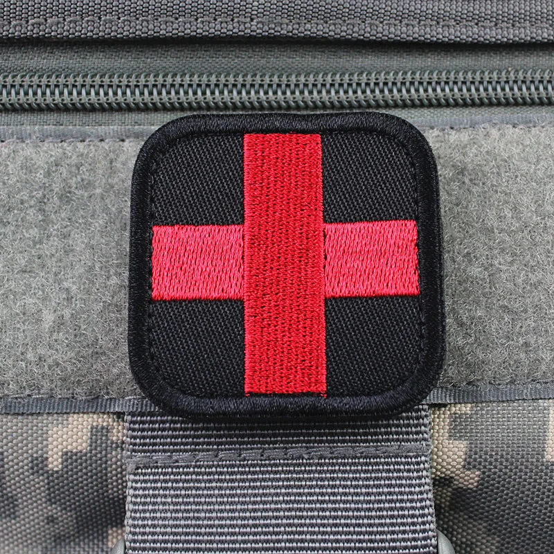 Parches bordados paramédicos de rescate médico táctico, insignias de brazalete para exteriores, decoración de ropa - imagen 3