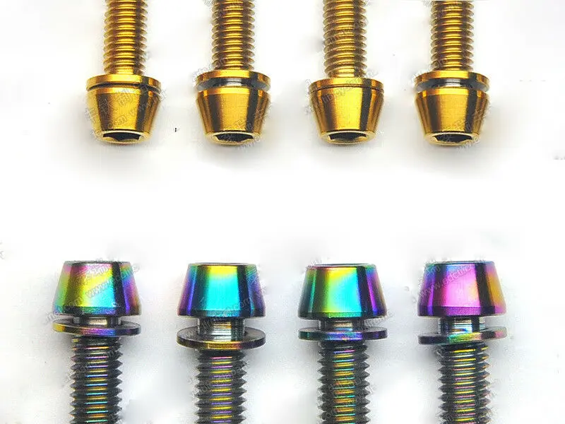 Detalle del tornillo de titanio con cabeza cónica y arandela