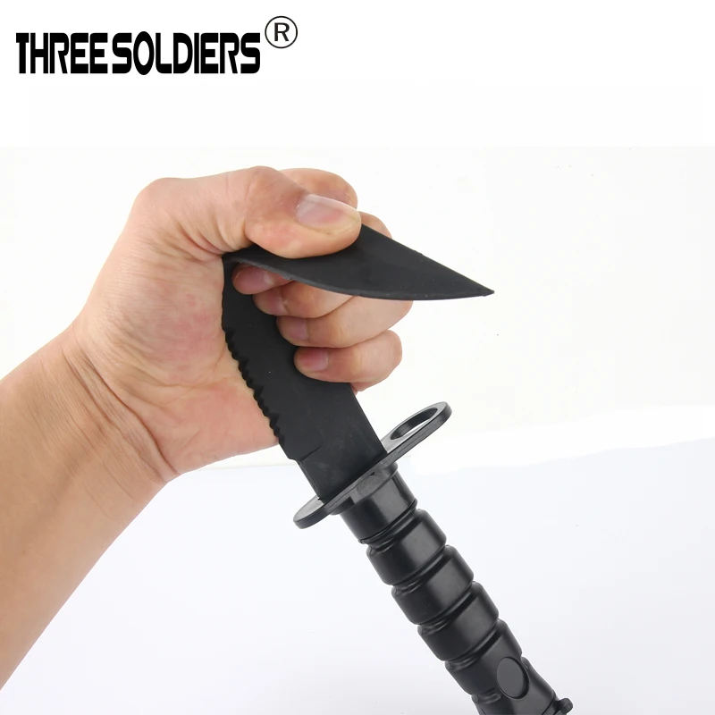 Cuchillo táctico de plástico M10 Modelo 1:1, accesorios estáticos al aire libre, acción en vivo, CS, entrenamiento de vestido, cuchillo suave de goma - imagen 3