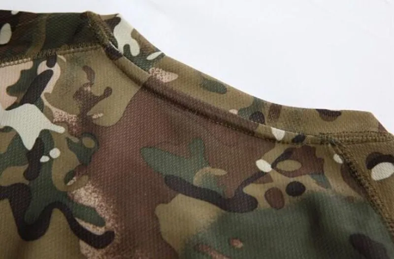 Camiseta Camuflaje MEGE KNIGHT - Vista lateral