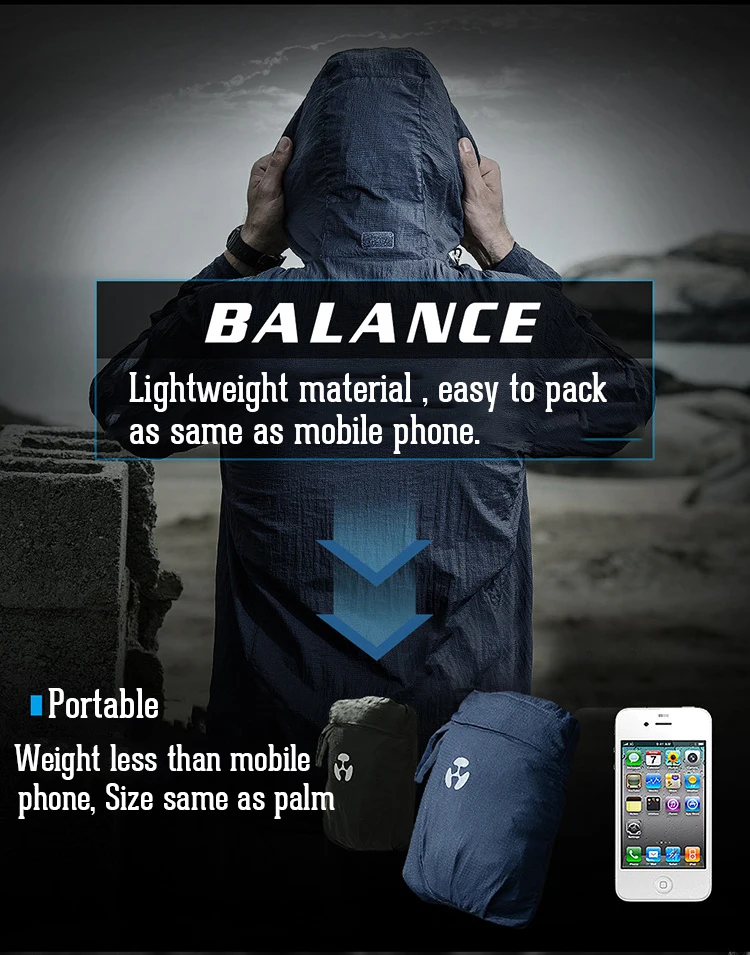 Un hombre con una chaqueta azul y sosteniendo un teléfono celular