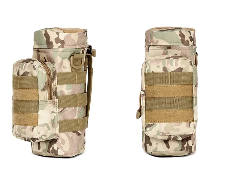 Una bolsa de camuflaje con correa y bolsillo