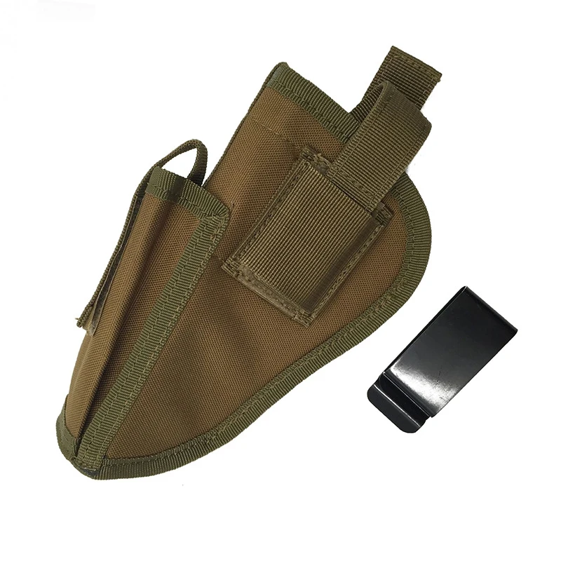 Un estuche negro y bronceado con un artículo negro al lado