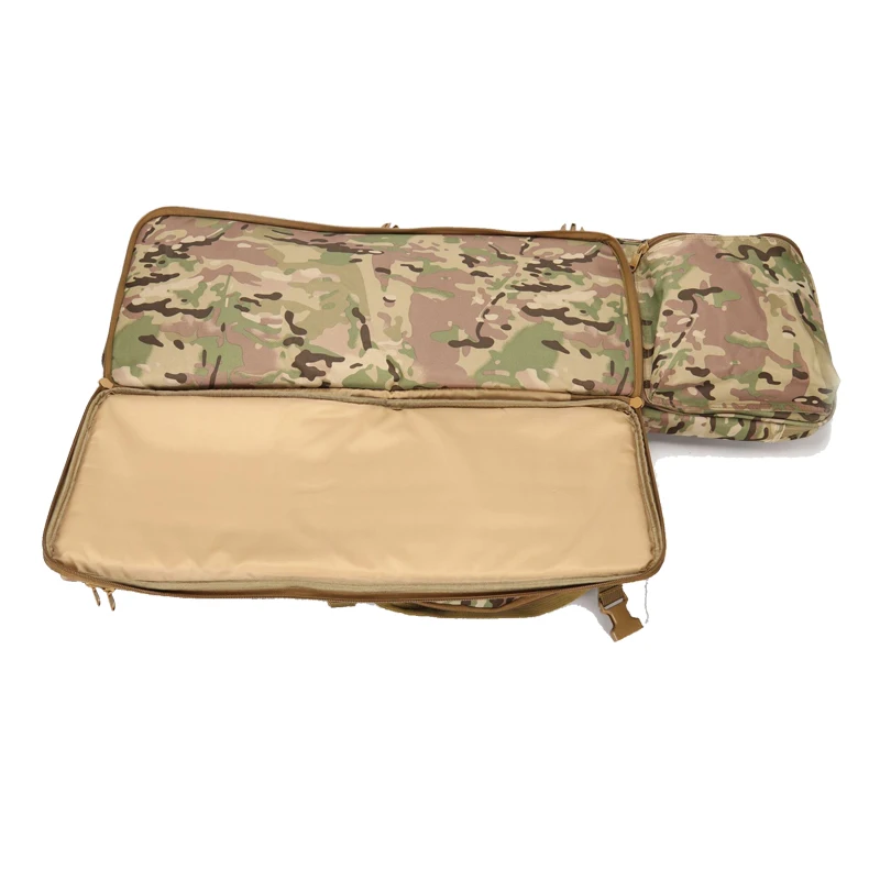 Una bolsa de camuflaje con un interior bronceado