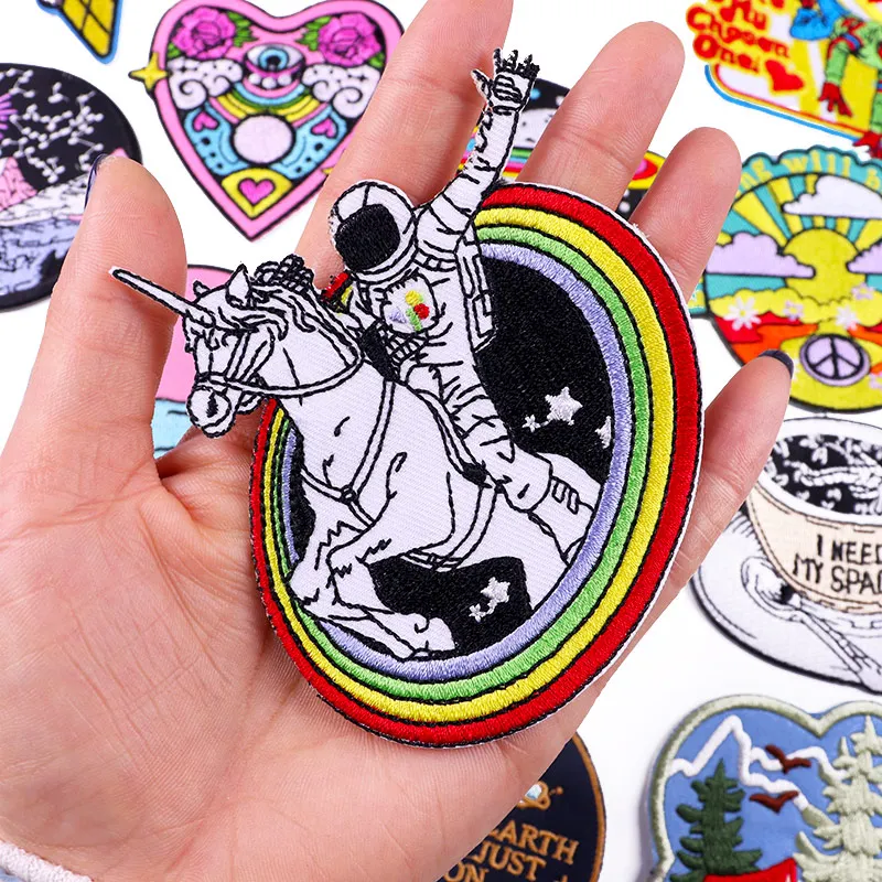 Parche espacial para ropa, parches bordados para exterior, apliques de Alien, OVNI, insignia de aventura de montaña - imagen 3