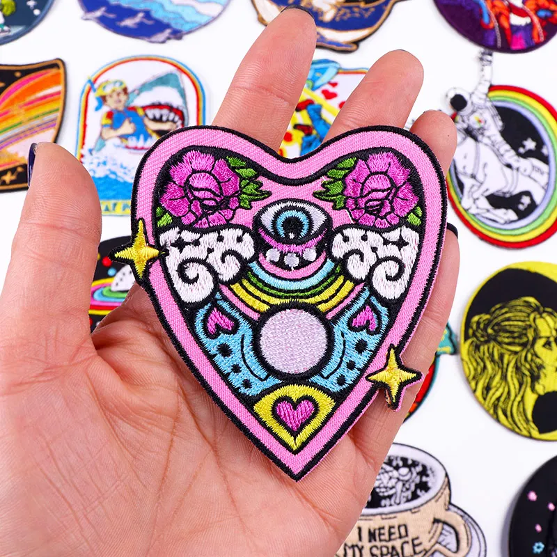 Parche espacial para ropa, parches bordados para exterior, apliques de Alien, OVNI, insignia de aventura de montaña - imagen 4