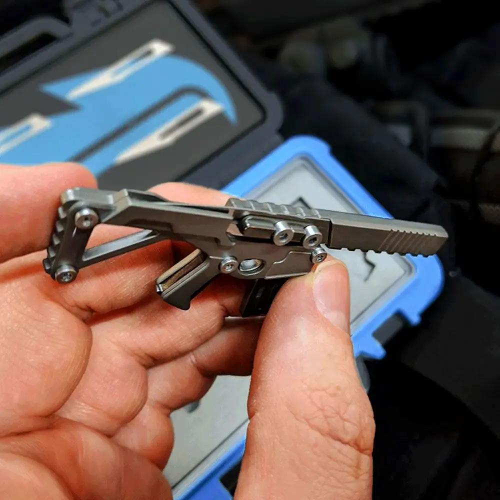 Herramienta de combinación multifuncional para exteriores, Mini llavero portátil Puna, cuchillo de bolsillo Edc creativo - imagen 3