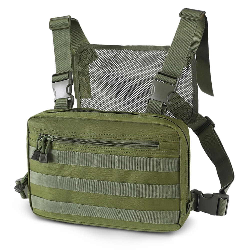 Detalle del panel frontal y compatibilidad Molle