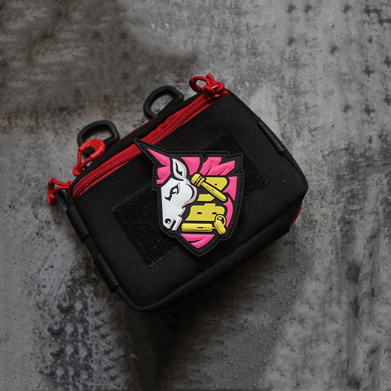 Parche de personaje chino de PVC 3D, insignias tácticas divertidas de animales de caballo coqueteo para ropa, mochila, chaleco, decoraciones - imagen 5