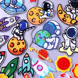 Parche bordado astronauta espacial – Autoadhesivo para ropa