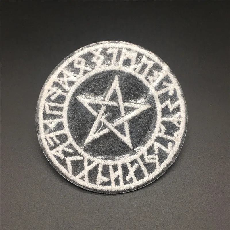 Detalle de aplicación de costura