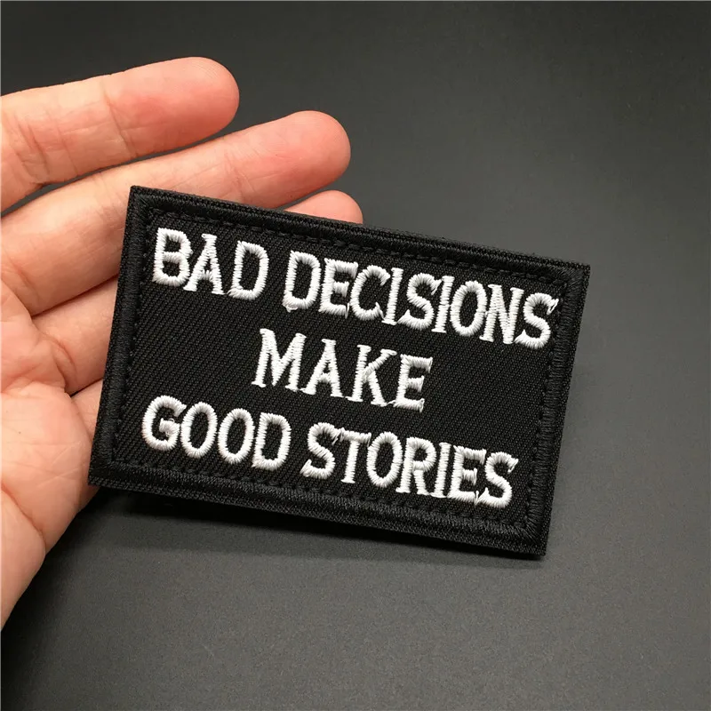 Parche bordado de texto de malas decisiones para pegatinas de ropa, apliques de costura, mochila, insignias de ropa con gancho y bucle a rayas - imagen 4