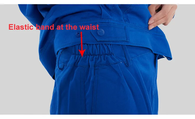 Un par azul de pantalones con una flecha roja que apunta a la banda elástica en la cintura