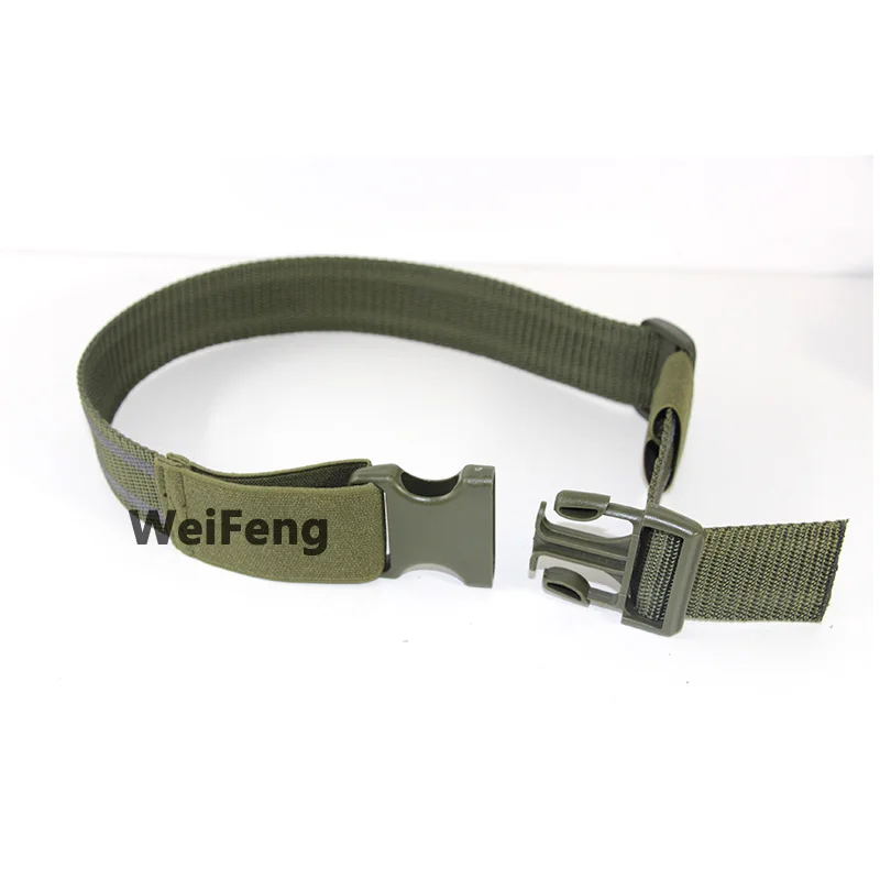 Correa mostrando detalles