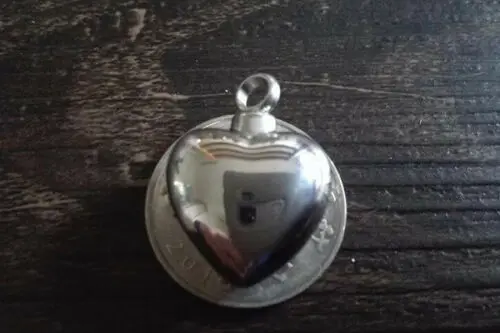 Mini colgante de collar de botella de medicina de caja de pastillas impermeable de acero de titanio - imagen 4