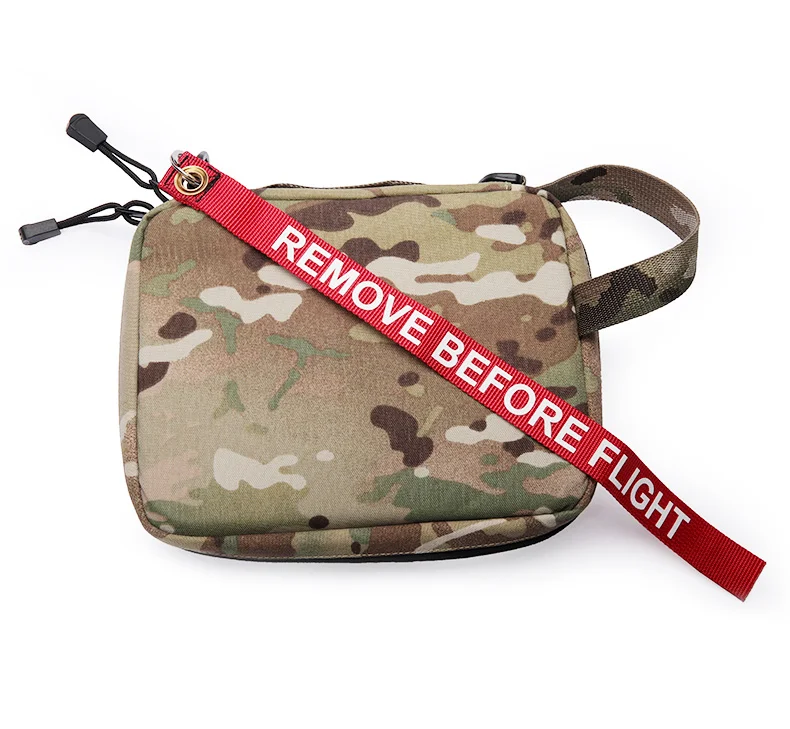 Detalle de bolsillos internos de la bolsa de acabado Tactical Raiders