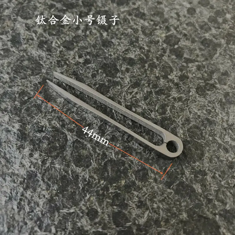 LLavero de botella de medicina impermeable de aleación de titanio, palillo de dientes, juego de pinzas para los oídos - imagen 3