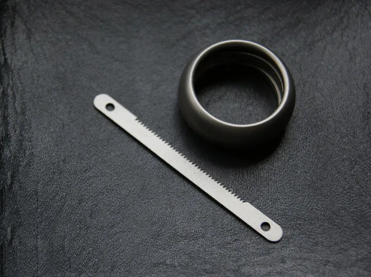 Anillo táctico de aleación de titanio TA2 pulido a mano, dispositivo de supervivencia al aire libre, sierra de titanio Flexible - imagen 5