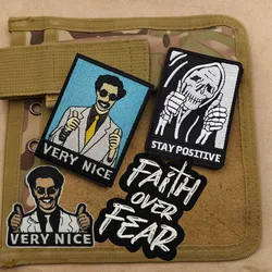 Fe Over Fear Stay Positive MUY NICE, genial como parche de tela bordado, personaje, cita de celebridades de Internet, pegatina mágica