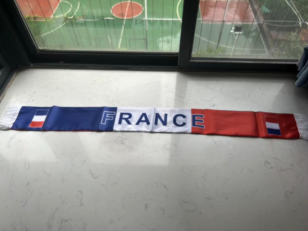 Banderín satén Selección Francesa – Bufanda deportiva 130 cm - imagen 5