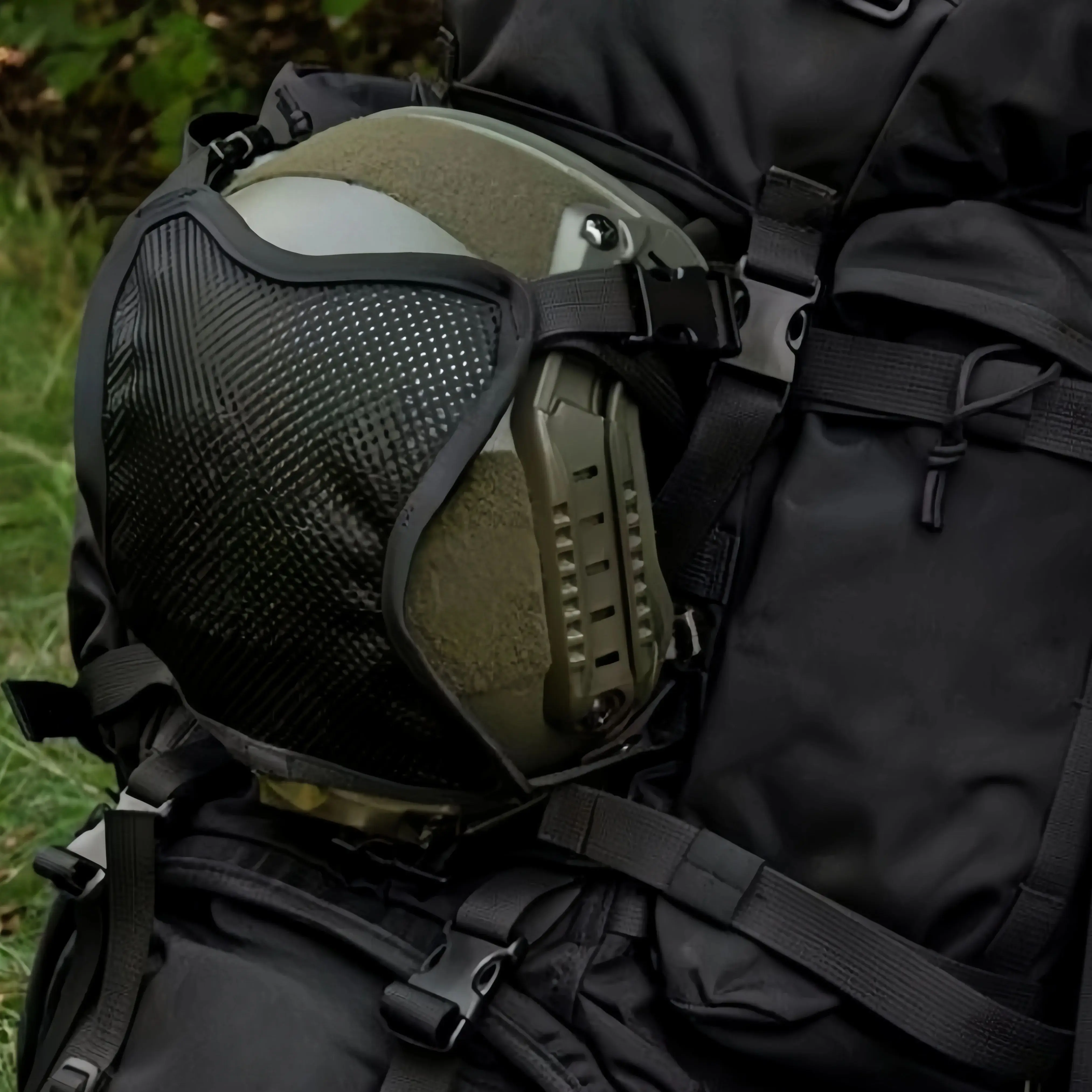 Red de fijación para casco, mochila para motocicleta, accesorio para casco, equipo multifuncional para bolsa de canguro para montar - imagen 4