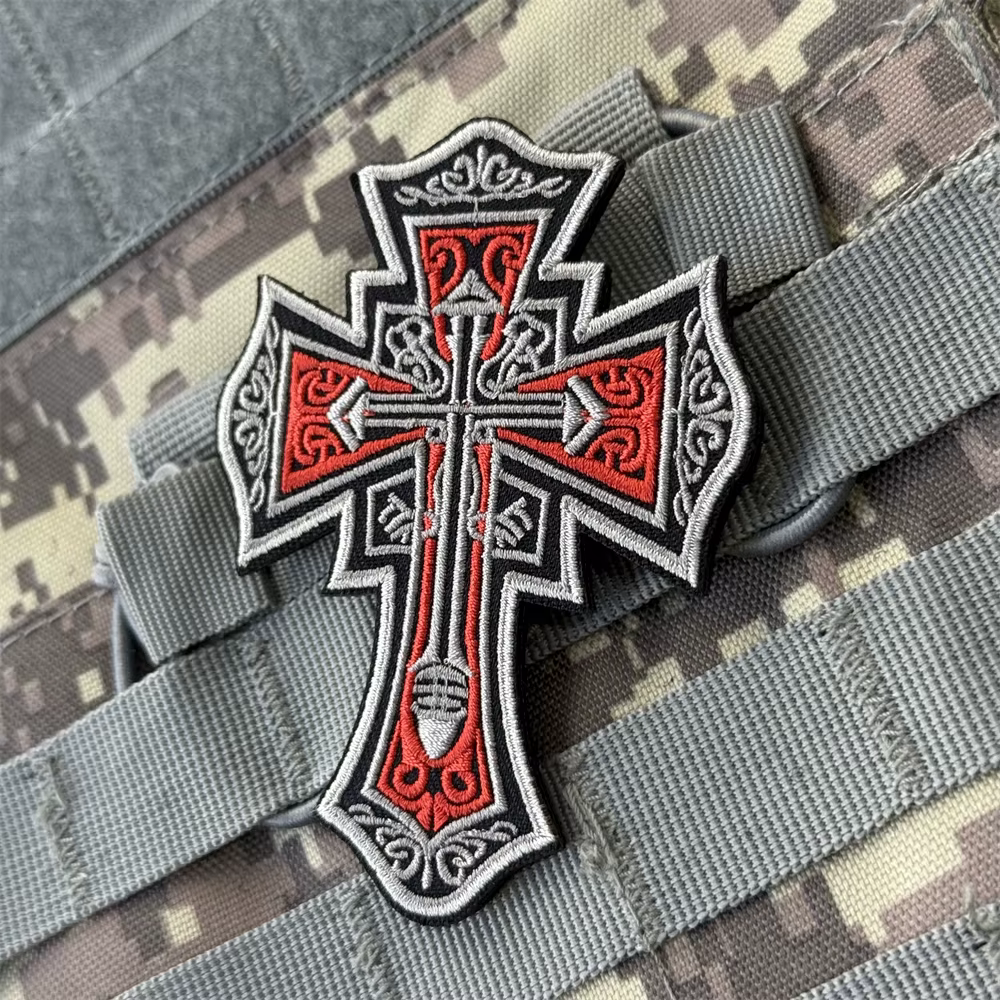 Parche táctico Cruz Templaria con velcro para ropa y mochila - imagen 2