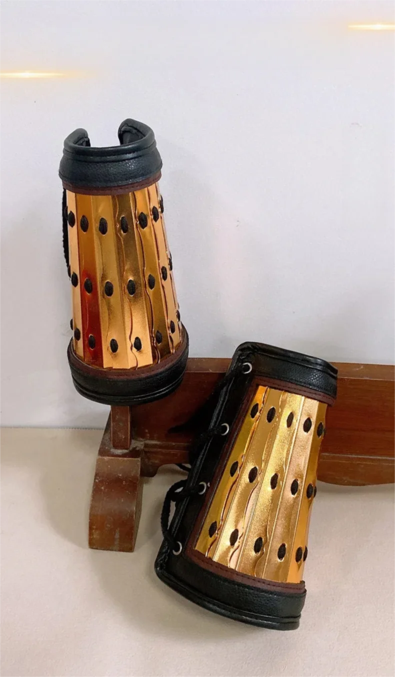 Protector de muñeca de cuero de aleación de estilo chino ajustable para protección deportiva y fitness - imagen 3