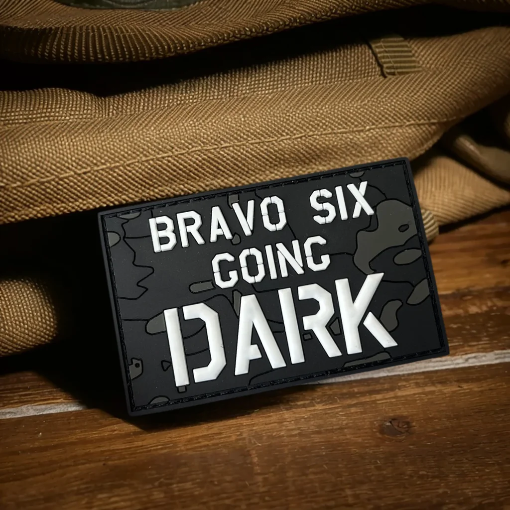 Parches de PVC Bravo SIX Going Dark, insignia de moral táctica, pegatina de parche de gancho y bucle para mochila - imagen 3