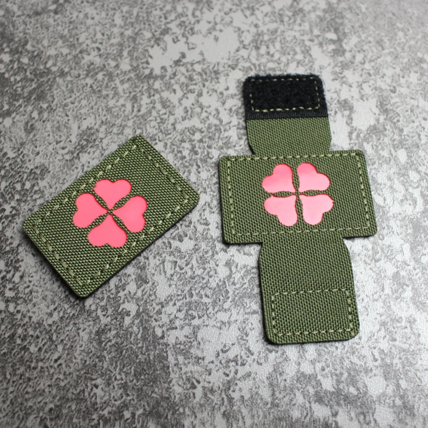 Insignia luminosa de trébol de cuatro hojas cortada con láser personalizada, hebilla MOLLE de hoja de Ginkgo, parche de gancho y bucle para mochila personalizado - imagen 5