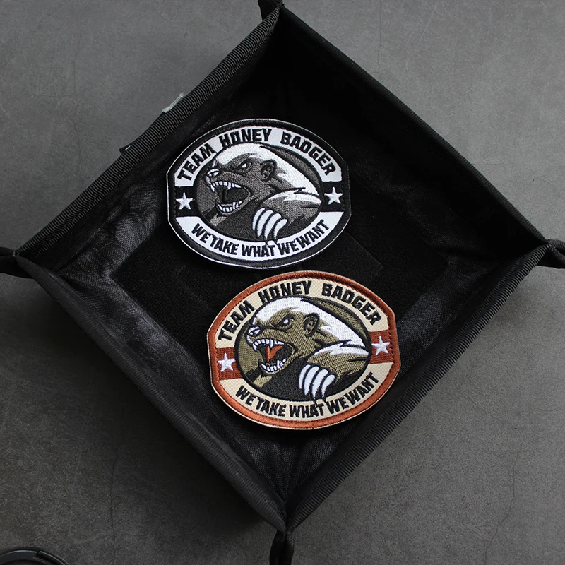 Accesorios para bolsa al aire libre, insignia poligonal bordada Pingtouge de tejón de miel, mochila, cortavientos, chaqueta de moral, parche con gancho - imagen 4