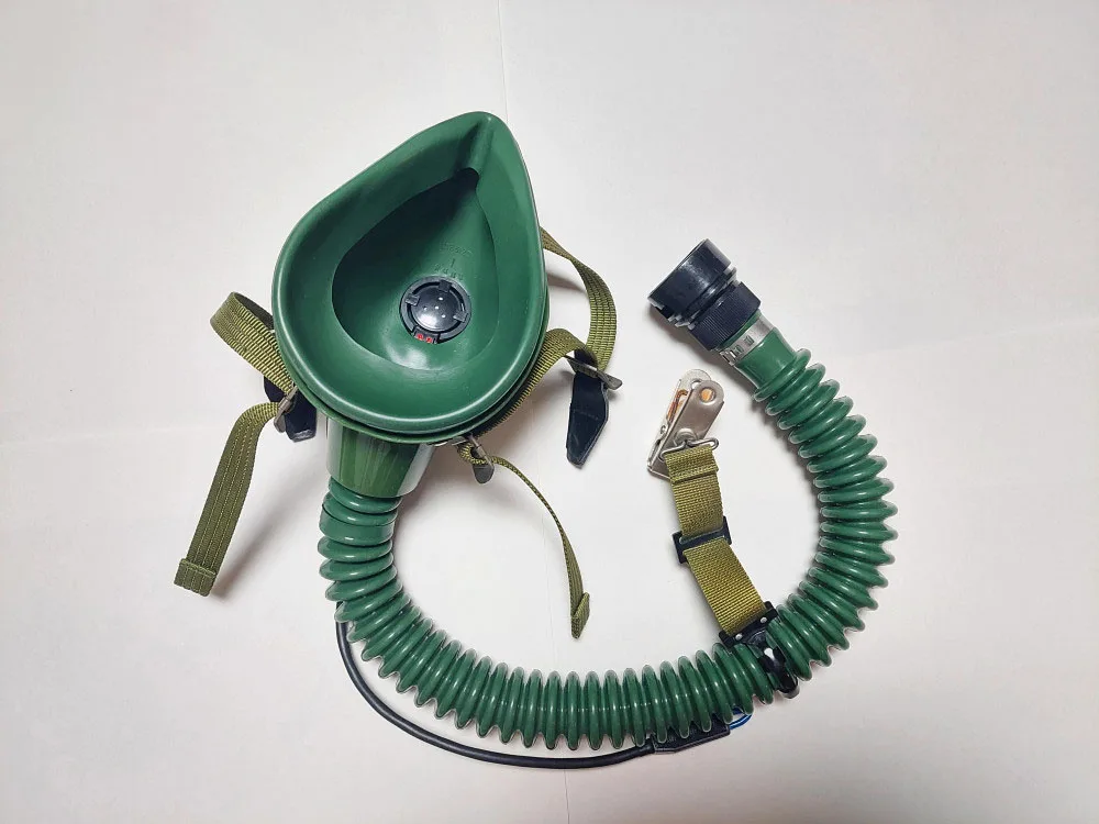 Nueva máscara de oxígeno de piloto de aviación 6512, gancho para casco y micrófono incorporado para simulador de vuelo y accesorio de cosplay - imagen 4