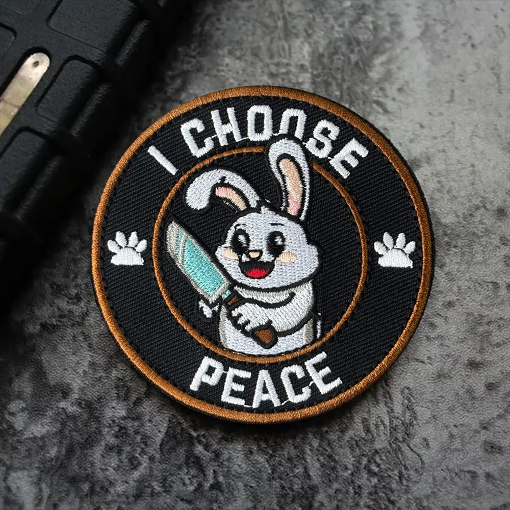 Parche táctico moral conejo I Choose PEACE bordado con gancho - imagen 3
