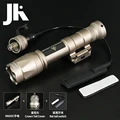 DE M600C  Flashlight